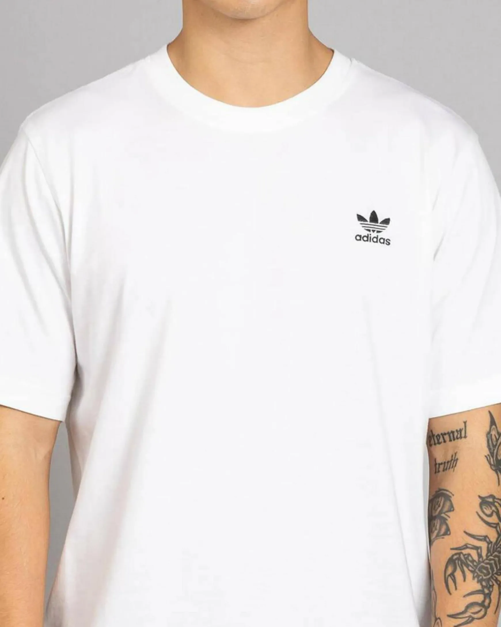 Trefoil Essential T-Shirt