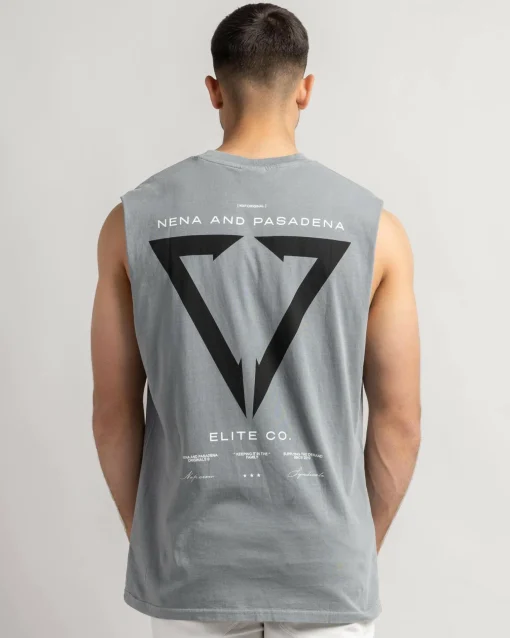 Warping Relaxed Muscle Tank