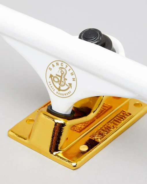 White/ Gold Truck