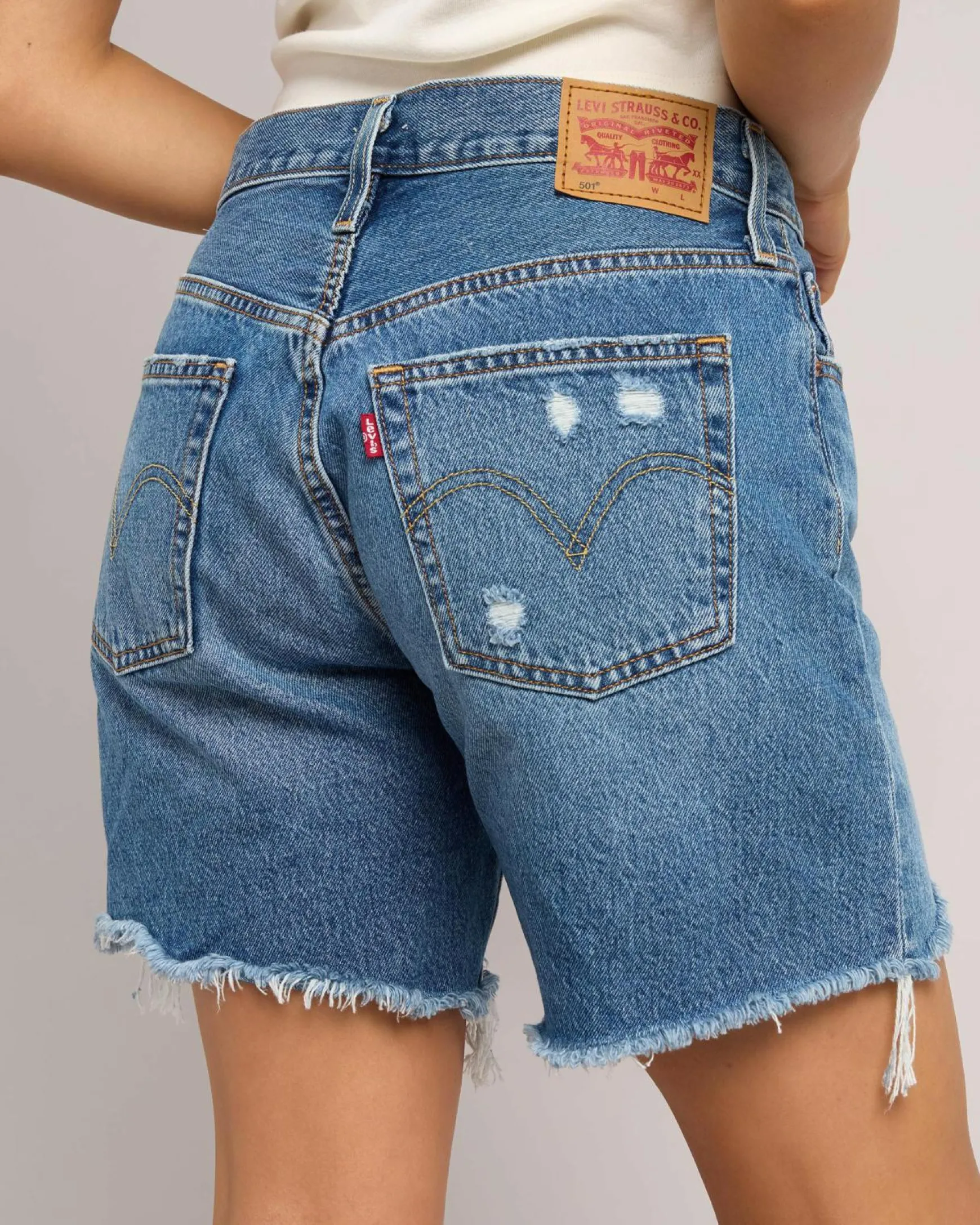 Women's 501® Mid-Thigh Shorts