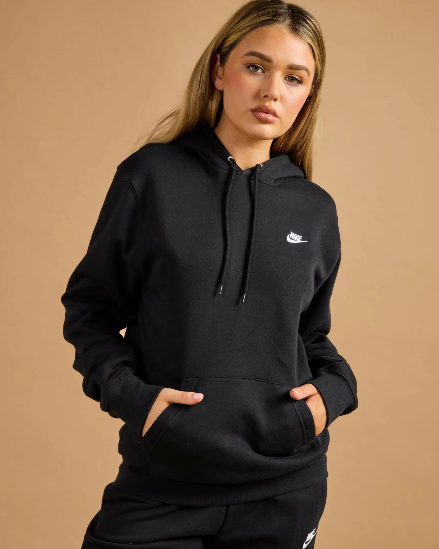 Women's Club Pullover Hoodie