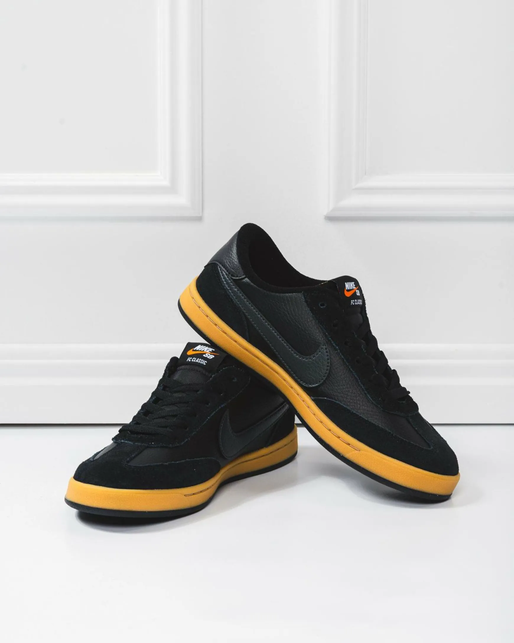 Womens Nike SB FC Classic Shoes