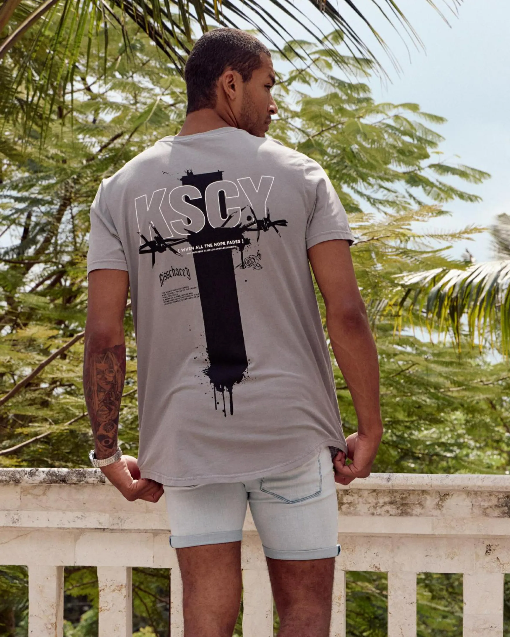 Zingify Dual Curved T-Shirt